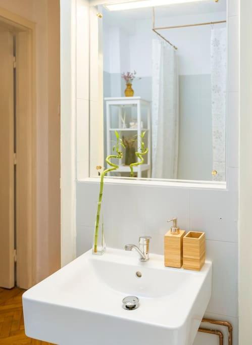 Ultra-Central University Square Apartament Apartament Bukareszt Zewnętrze zdjęcie