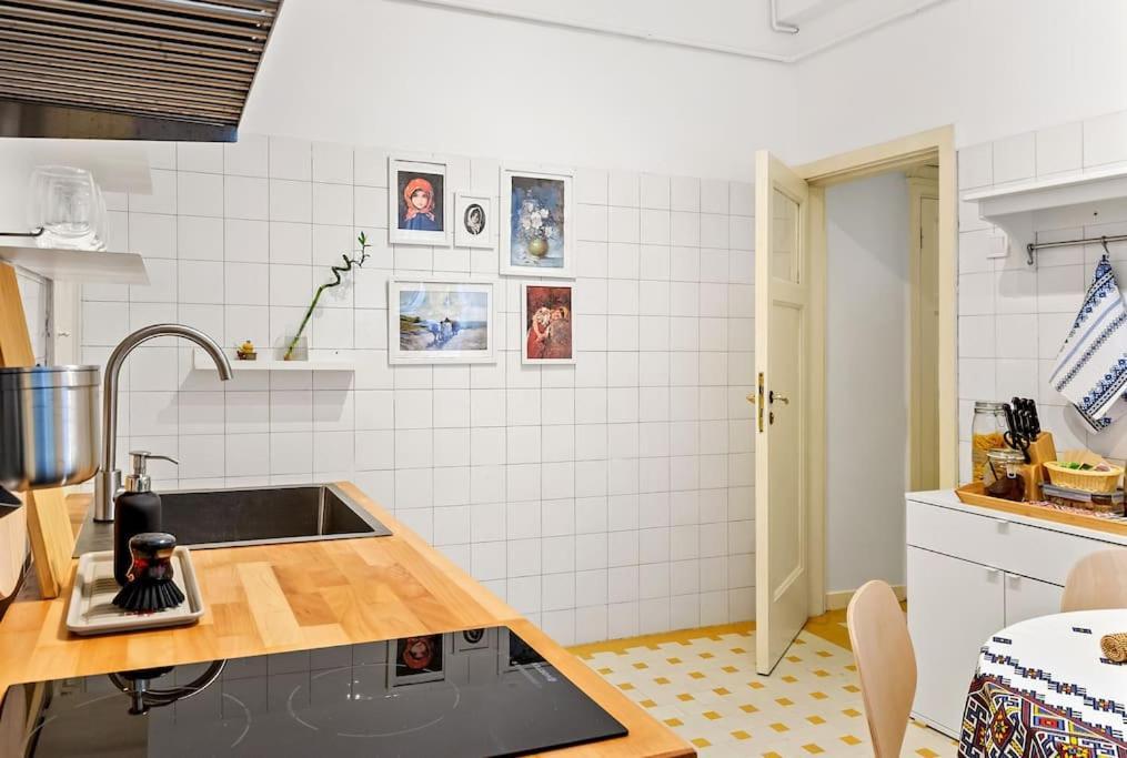 Ultra-Central University Square Apartament Apartament Bukareszt Zewnętrze zdjęcie
